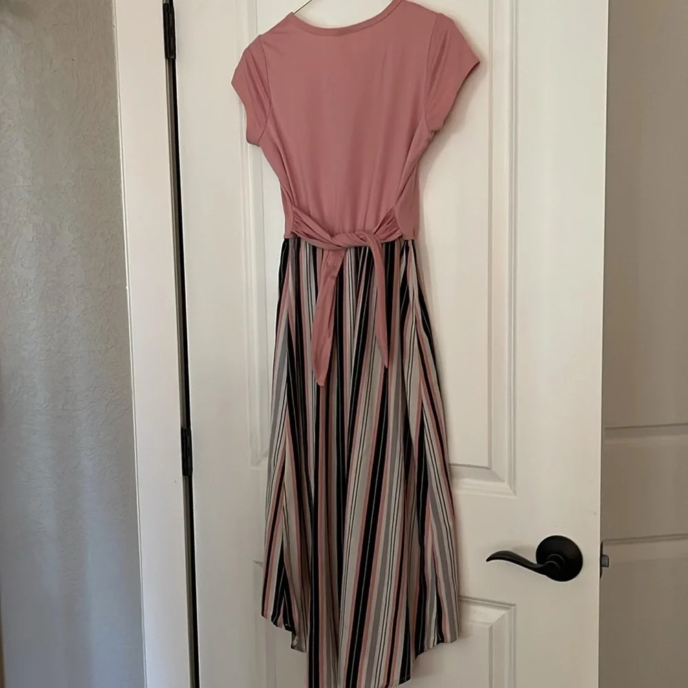 Spring dress - Picture 3 of 3